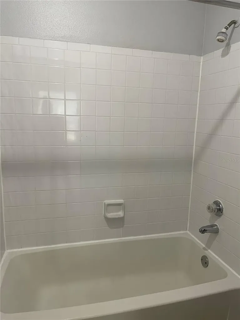 238 Afton Square Altamonte Springs FL 32714