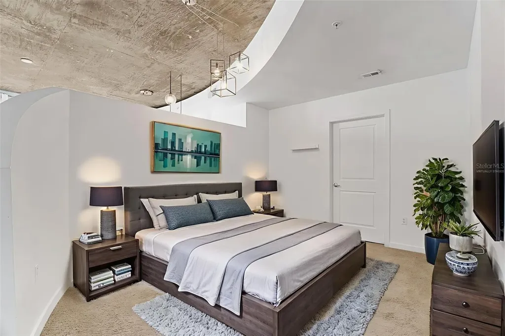 155 S Court Avenue Orlando FL 32801