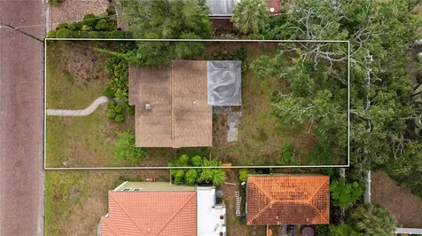 910 W Virginia Avenue Tampa FL 33603