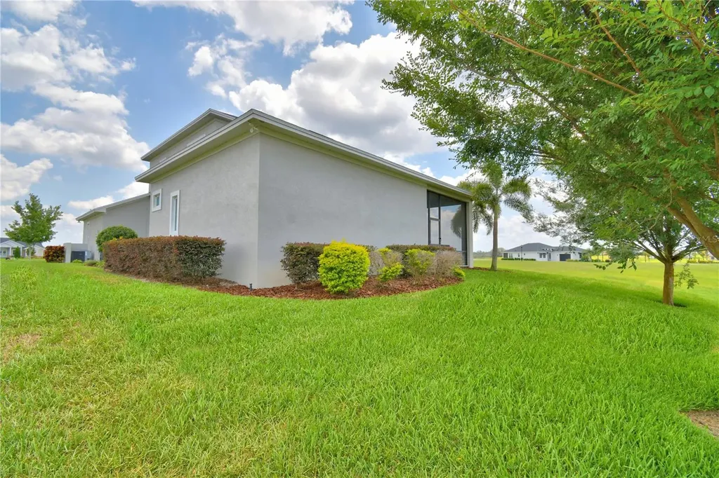 445 Waterfern Trail Drive Auburndale FL 33823
