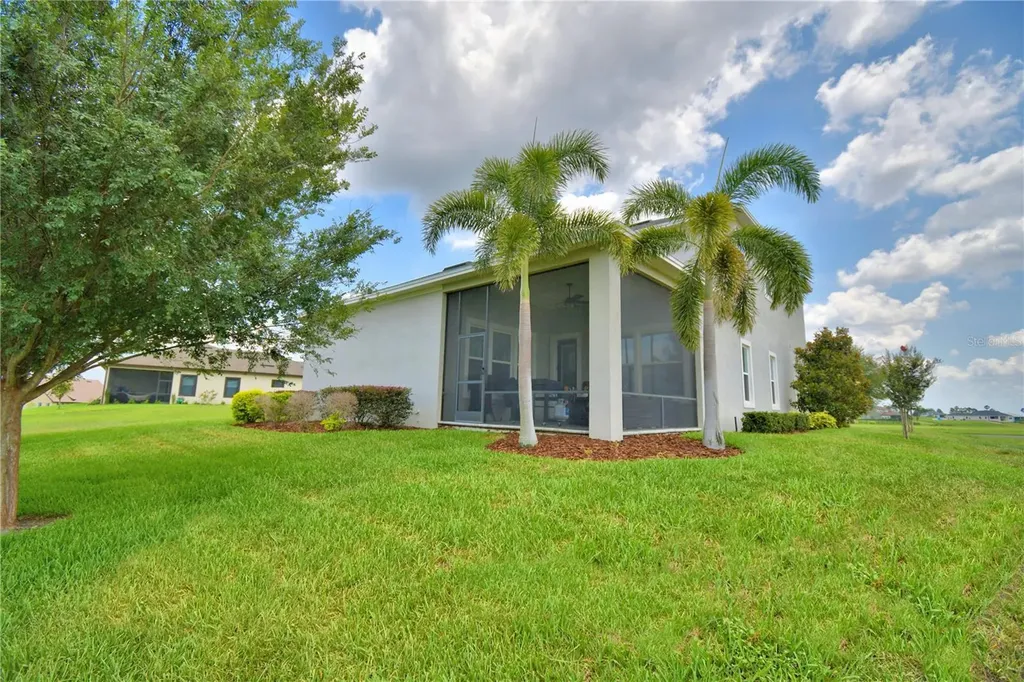 445 Waterfern Trail Drive Auburndale FL 33823