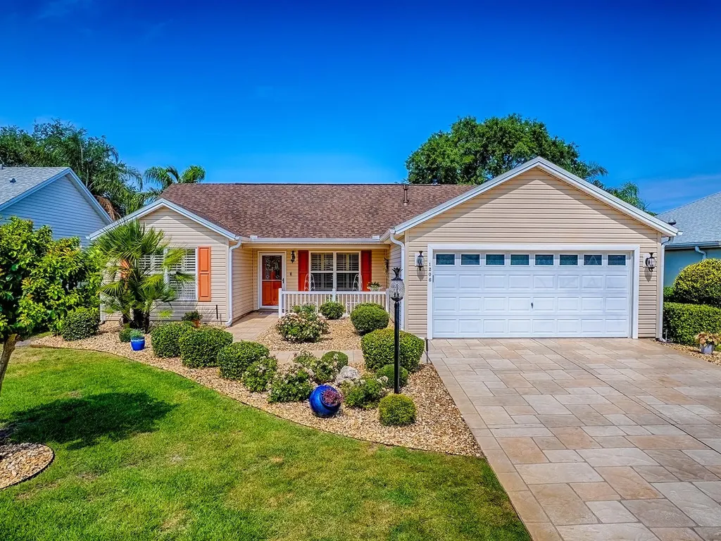 1206 Thompson Avenue The Villages FL 32162