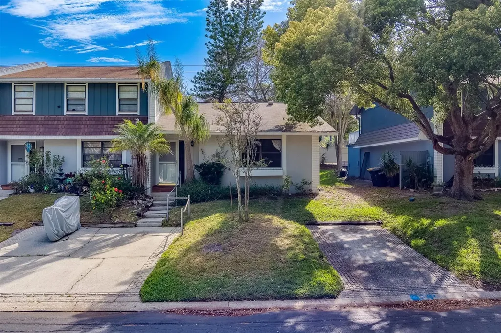 1249 Abbey Crescent Lane Clearwater FL 33759