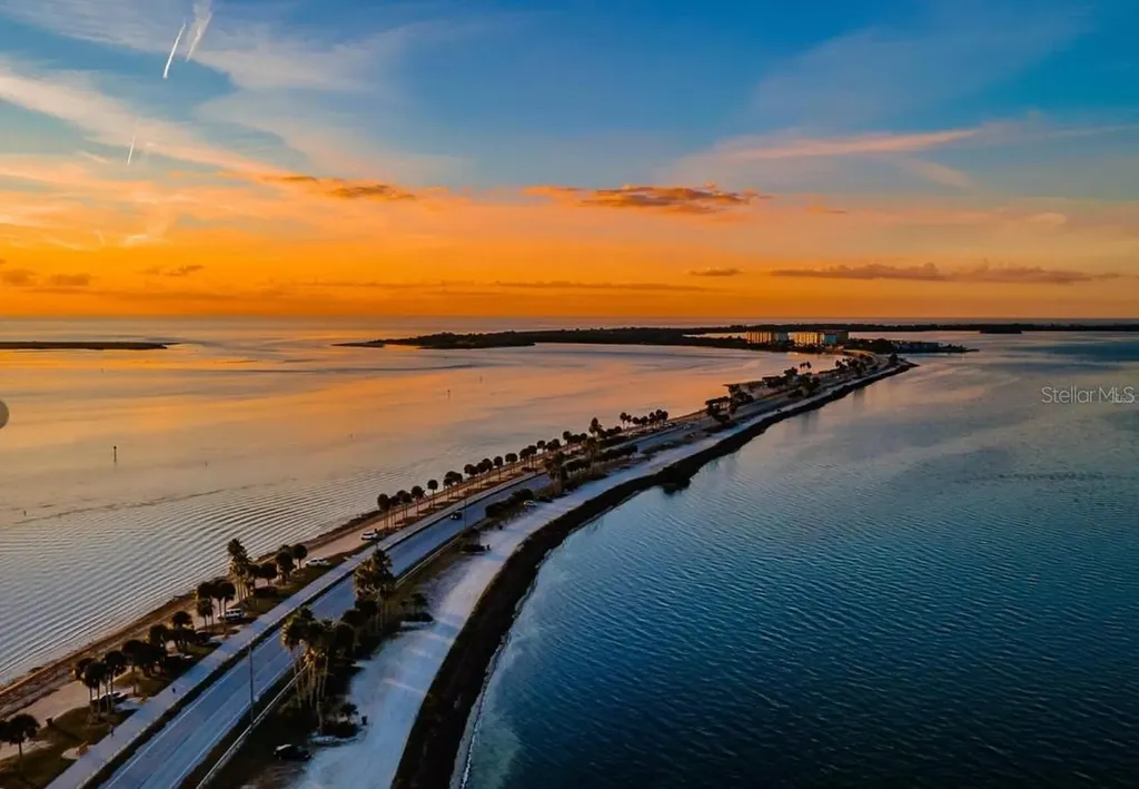 1701 Pinehurst Road Dunedin FL 34698