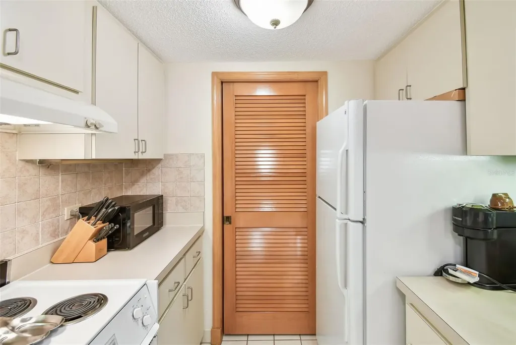 36750 Us 19 N Palm Harbor FL 34684