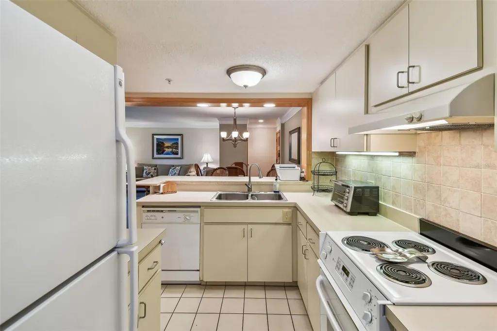 36750 Us 19 N Palm Harbor FL 34684