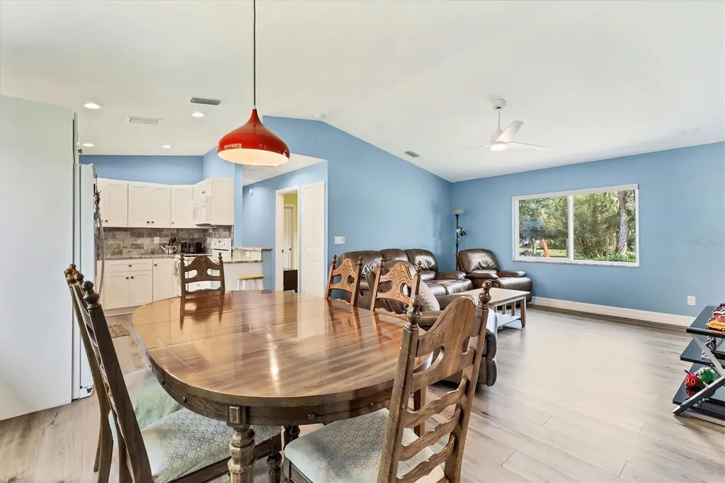 352 Glenwood Avenue Osprey FL 34229