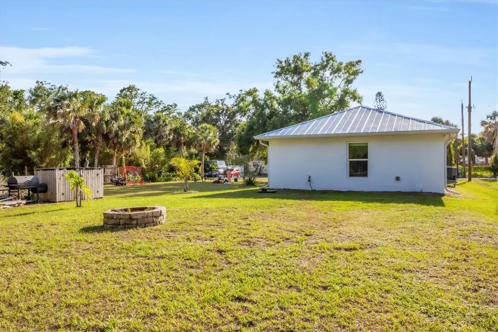 352 Glenwood Avenue Osprey FL 34229