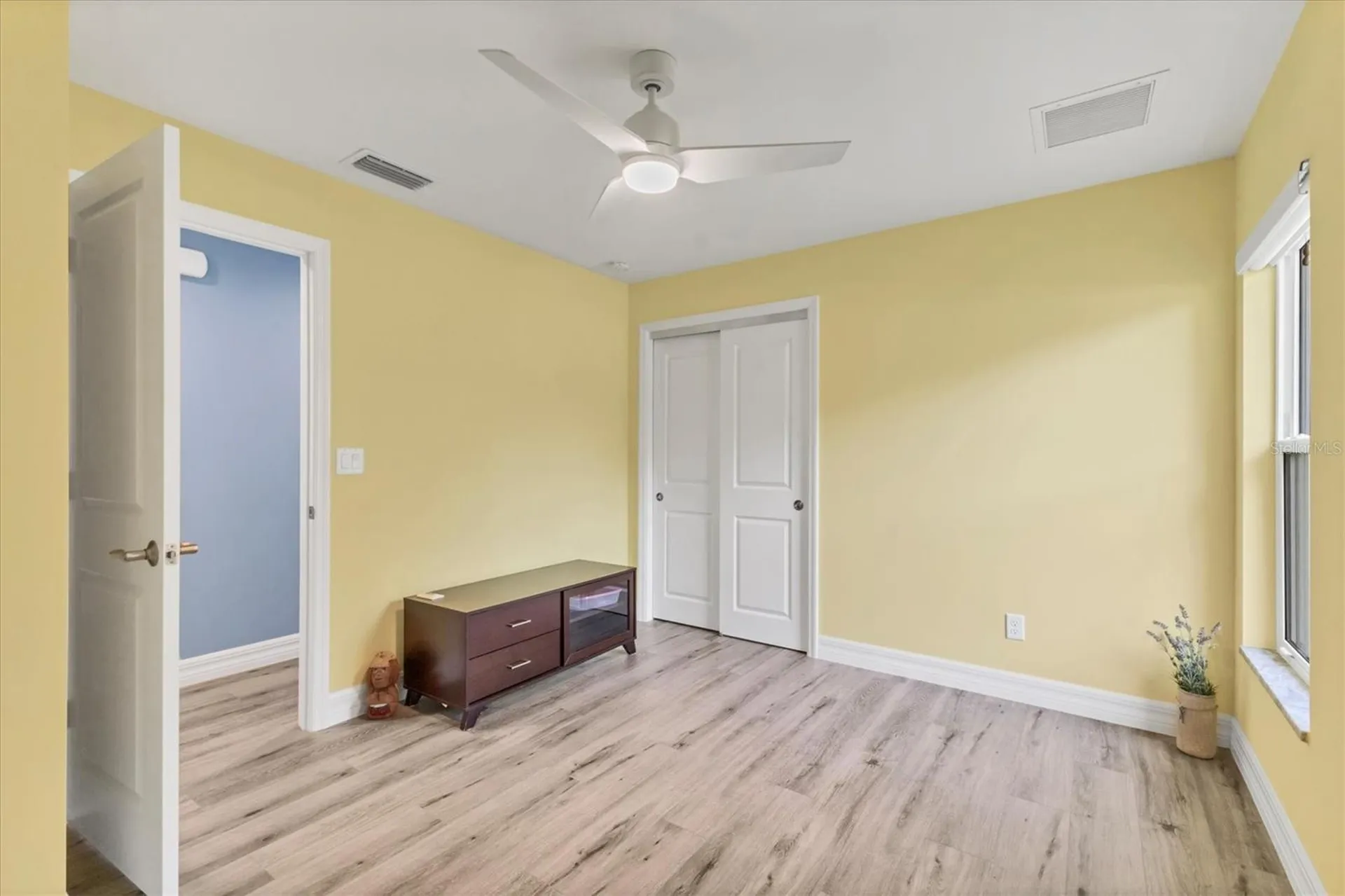 352 Glenwood Avenue Osprey FL 34229