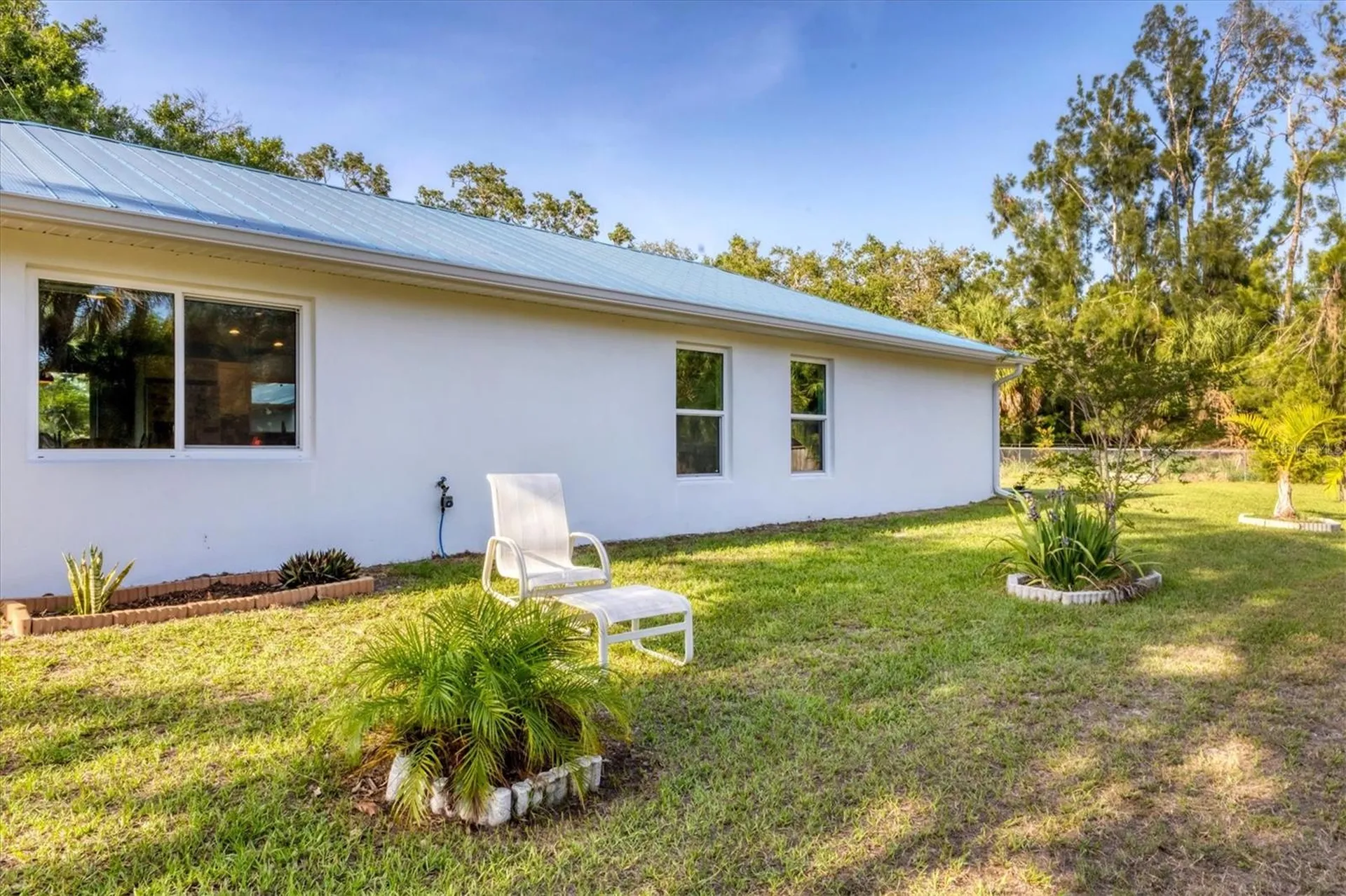 352 Glenwood Avenue Osprey FL 34229