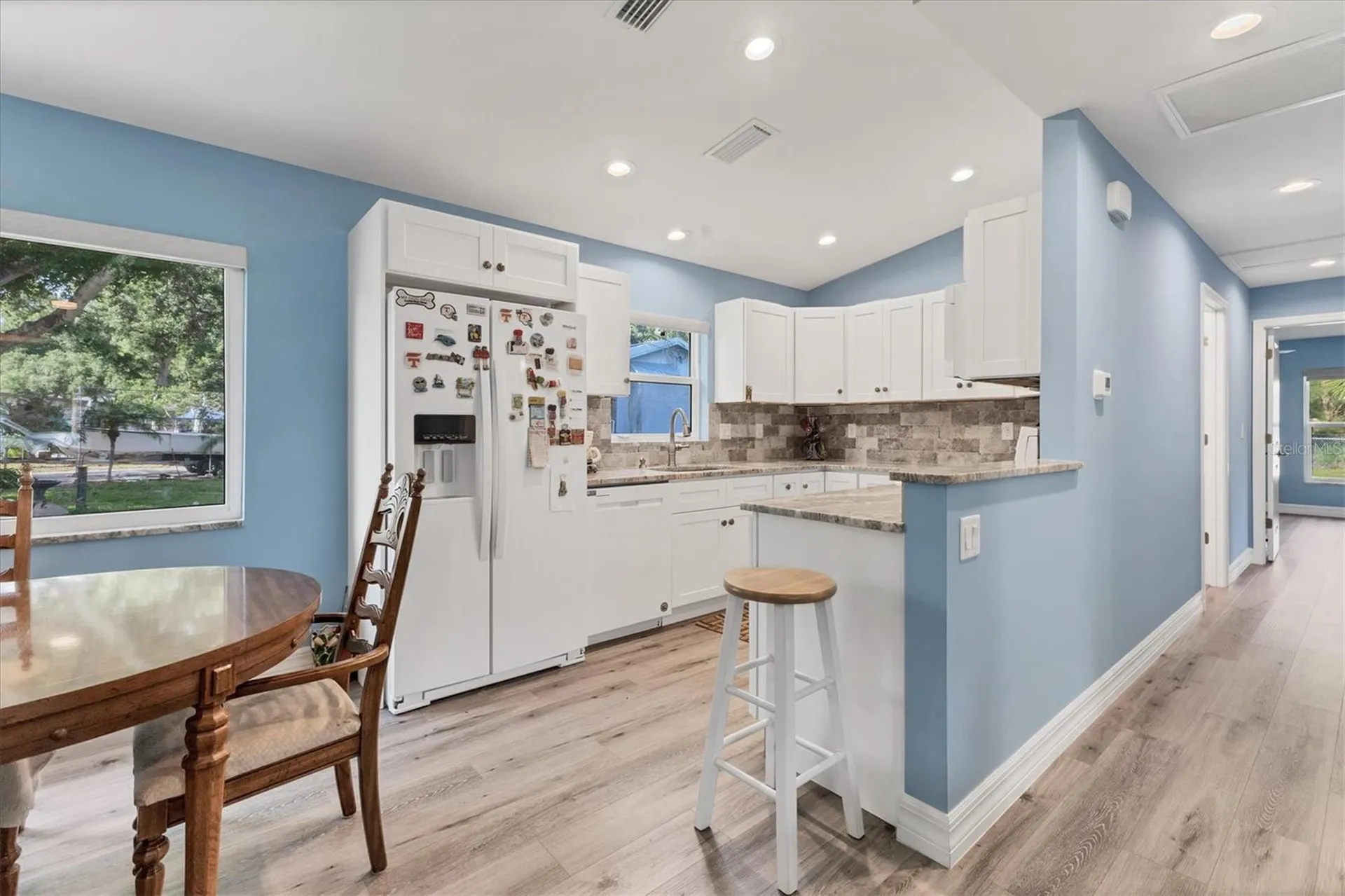 352 Glenwood Avenue Osprey FL 34229