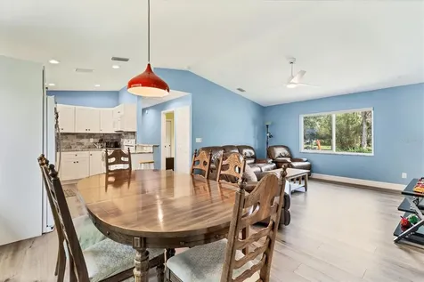 352 Glenwood Avenue Osprey FL 34229