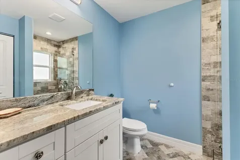 352 Glenwood Avenue Osprey FL 34229