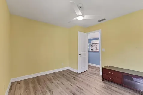 352 Glenwood Avenue Osprey FL 34229