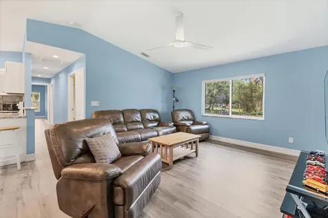 352 Glenwood Avenue Osprey FL 34229