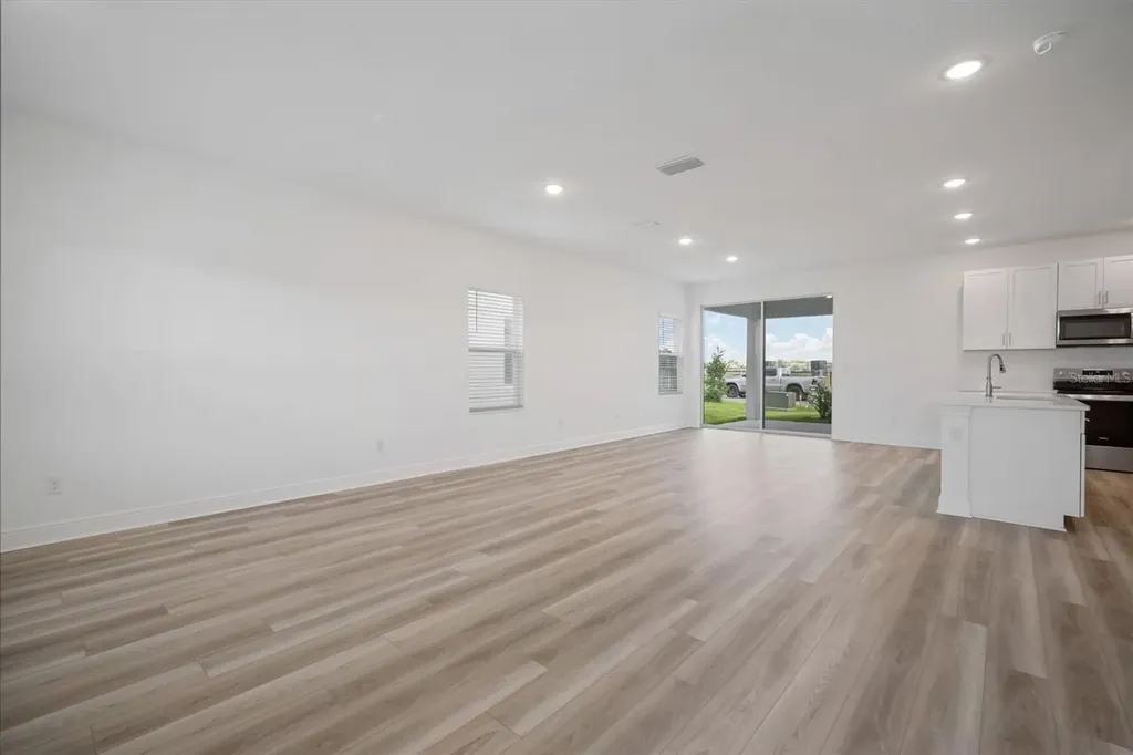 10709 Wading River Avenue Parrish FL 34219