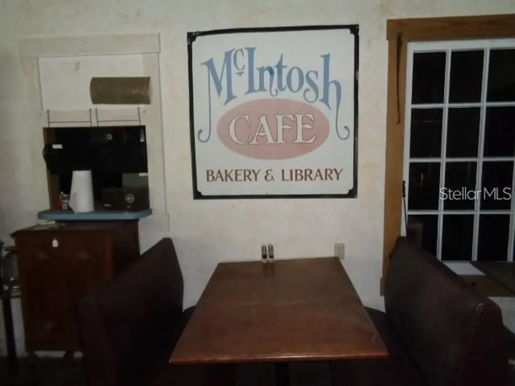 5590 Avenue G Mc Intosh FL 32664