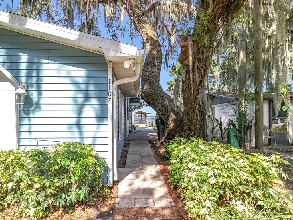 1107 Northshore Drive Eustis FL 32726