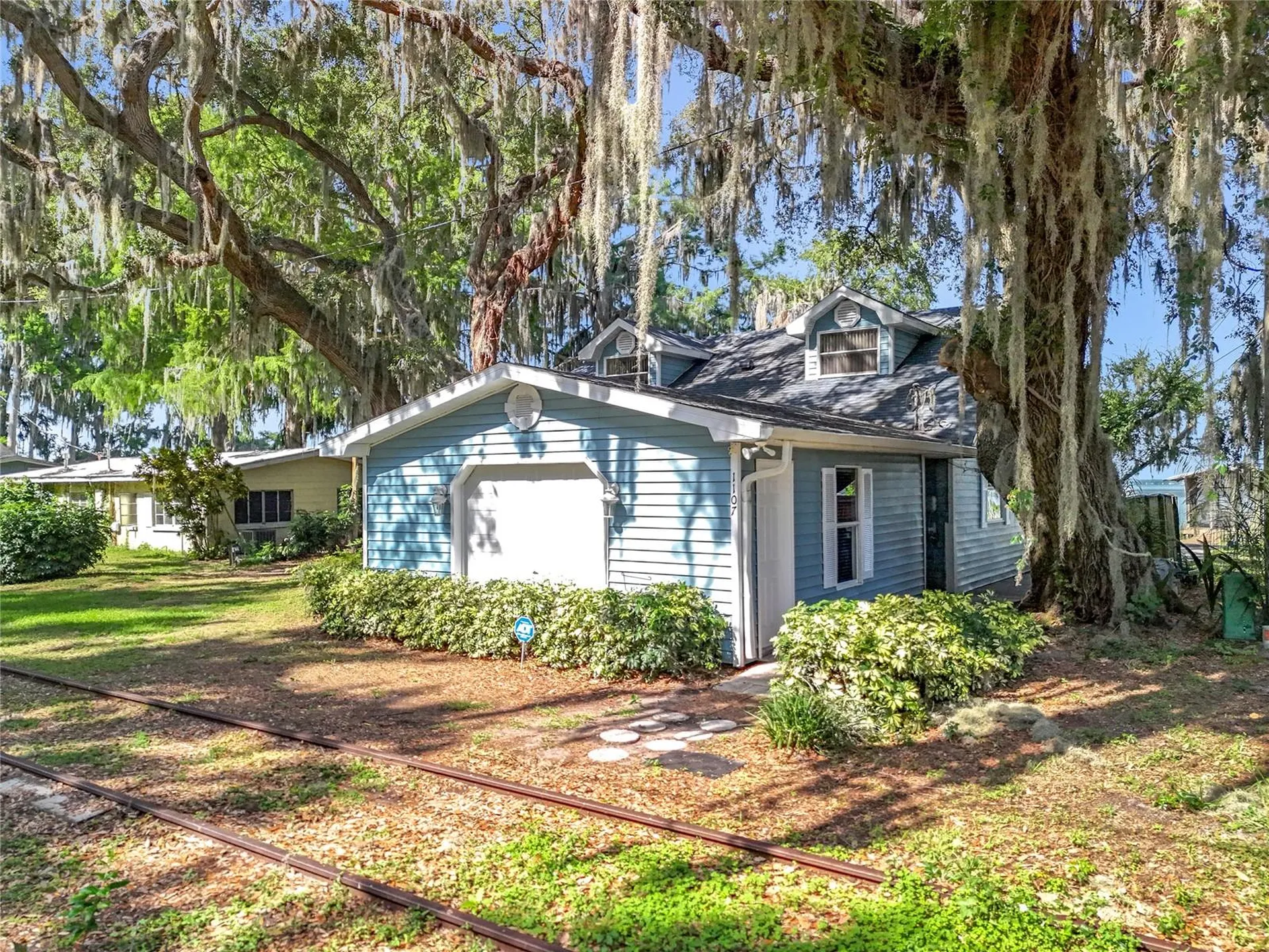 1107 Northshore Drive Eustis FL 32726