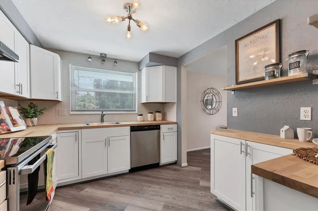 4151 Olive Avenue Sarasota FL 34231