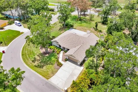 2900 Hammock Drive Plant City FL 33566