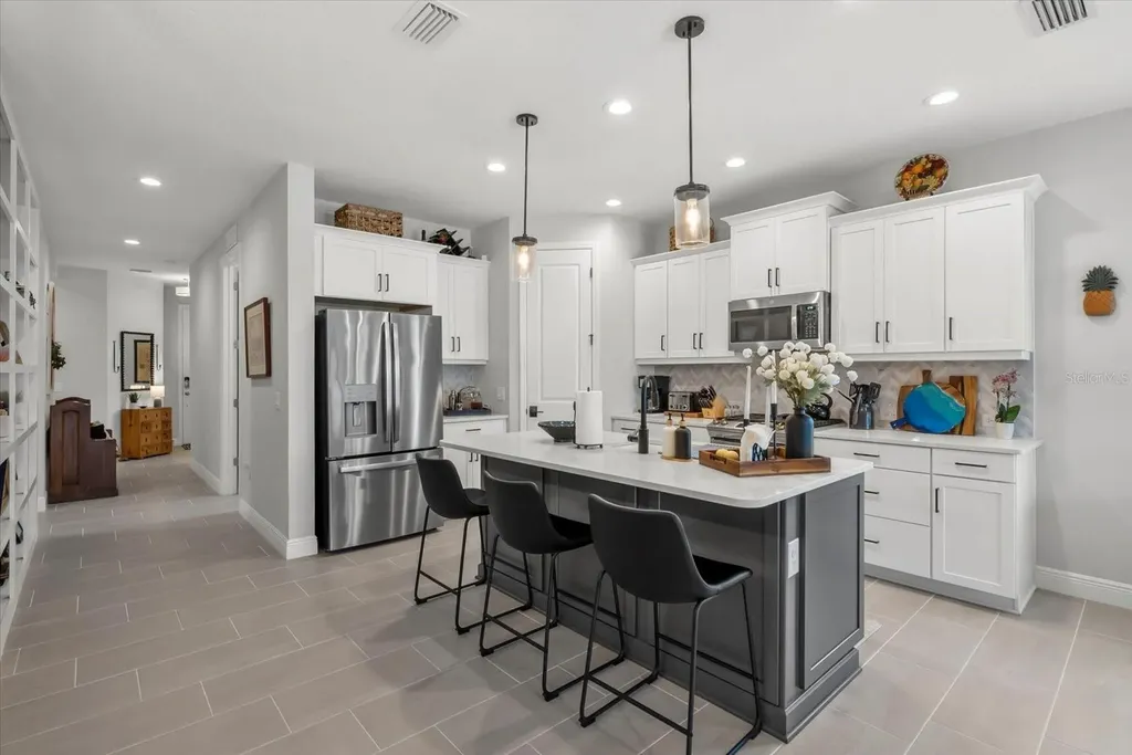 10120 Canaveral Circle Sarasota FL 34241