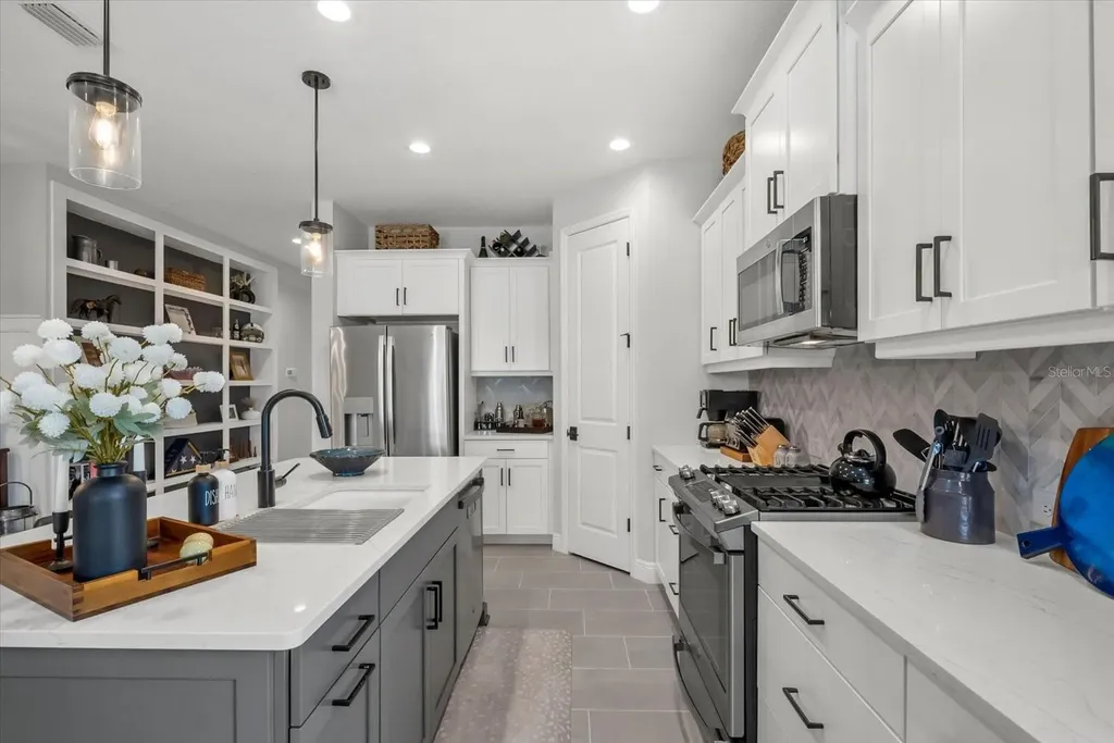 10120 Canaveral Circle Sarasota FL 34241