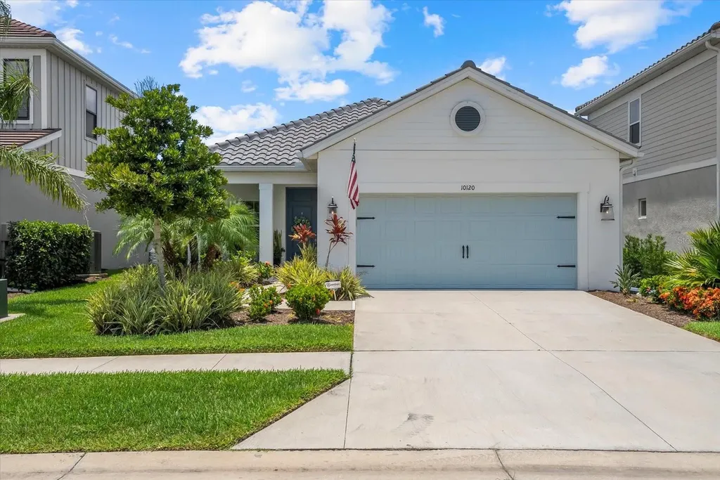 10120 Canaveral Circle Sarasota FL 34241
