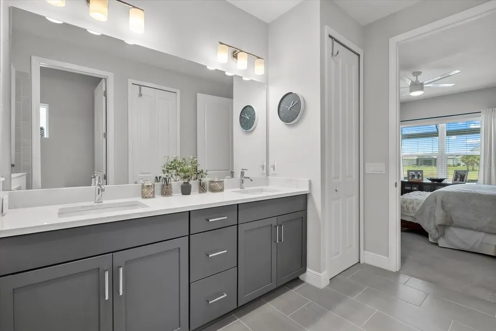10120 Canaveral Circle Sarasota FL 34241