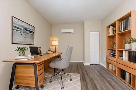 4111 13th Avenue S St Petersburg FL 33711