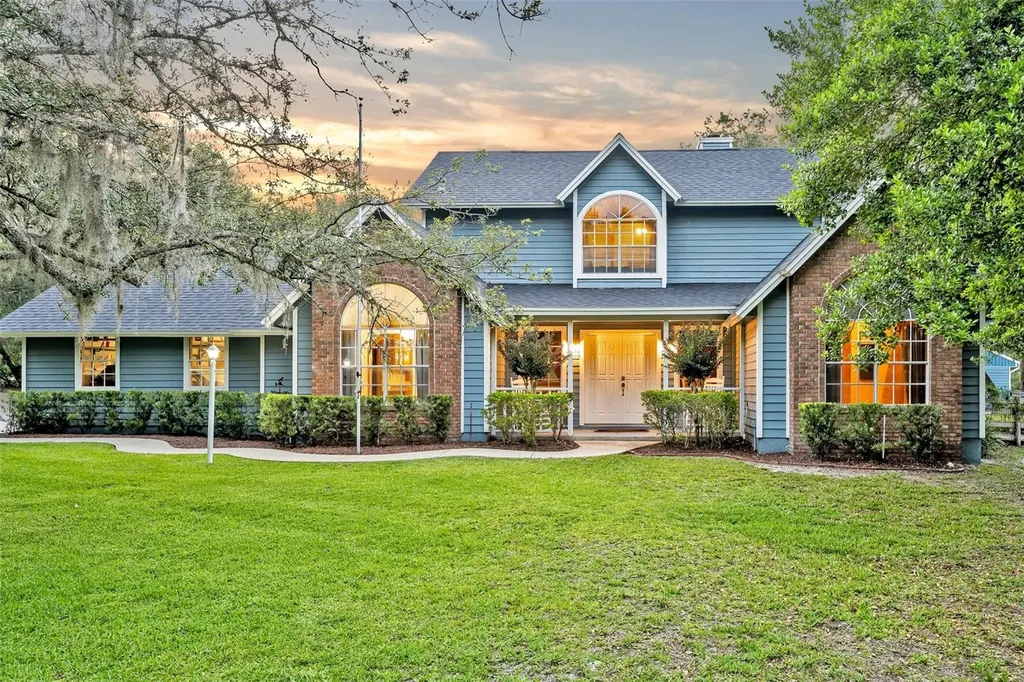 595 Seminole Woods Boulevard Geneva FL 32732