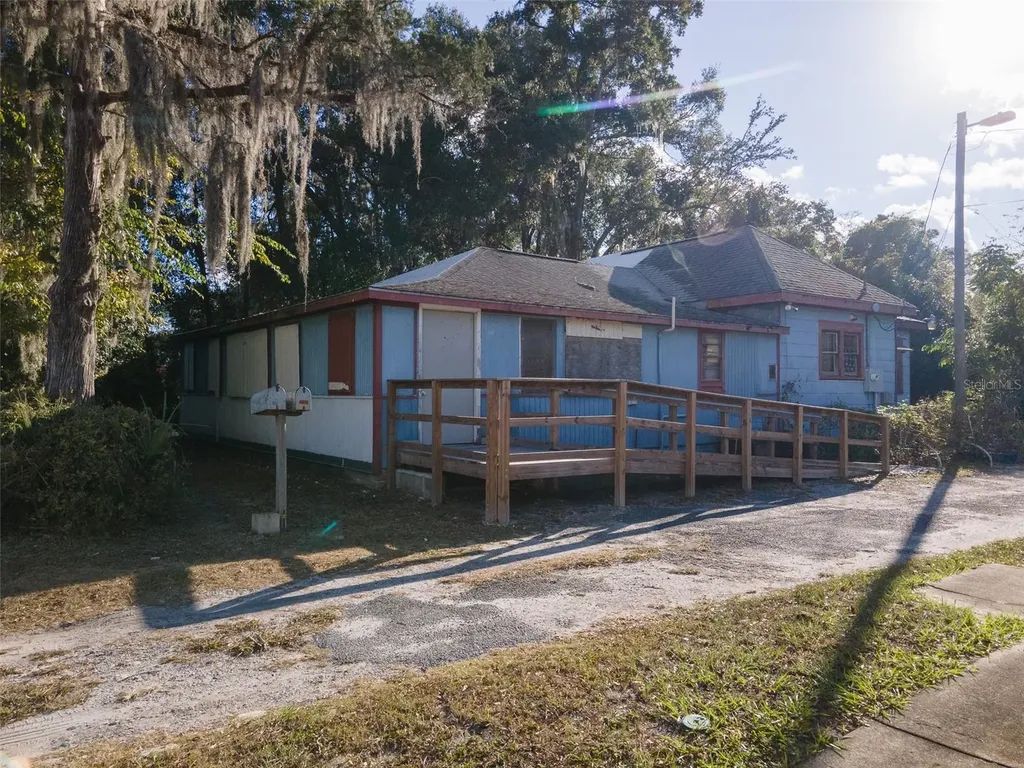 4016 NW 6th Street Gainesville FL 32609