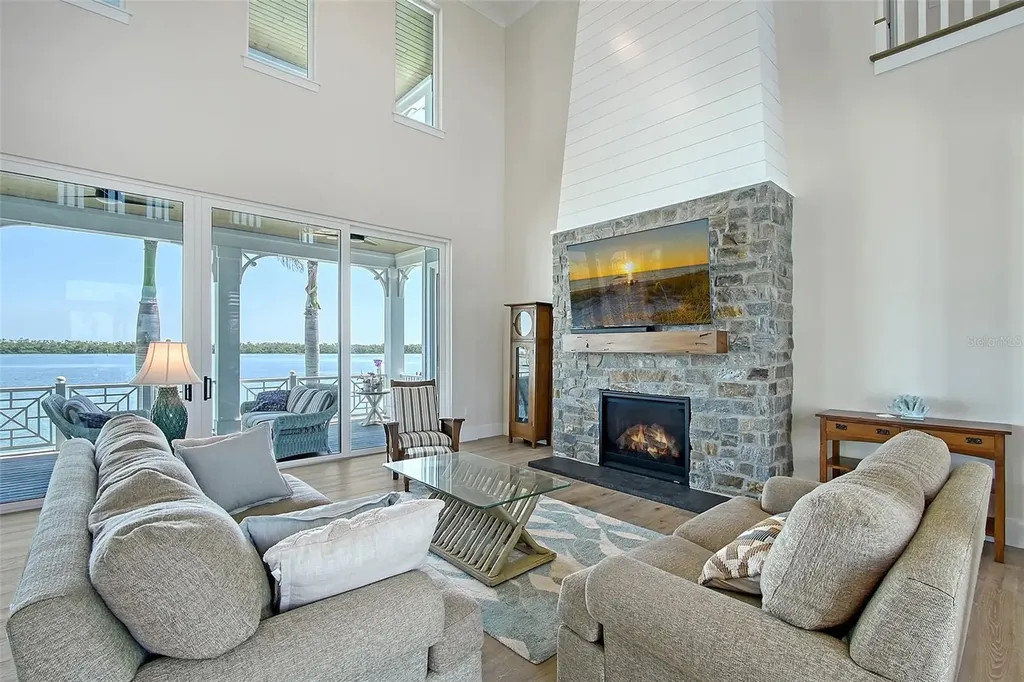 630 De Narvaez Drive Longboat Key FL 34228