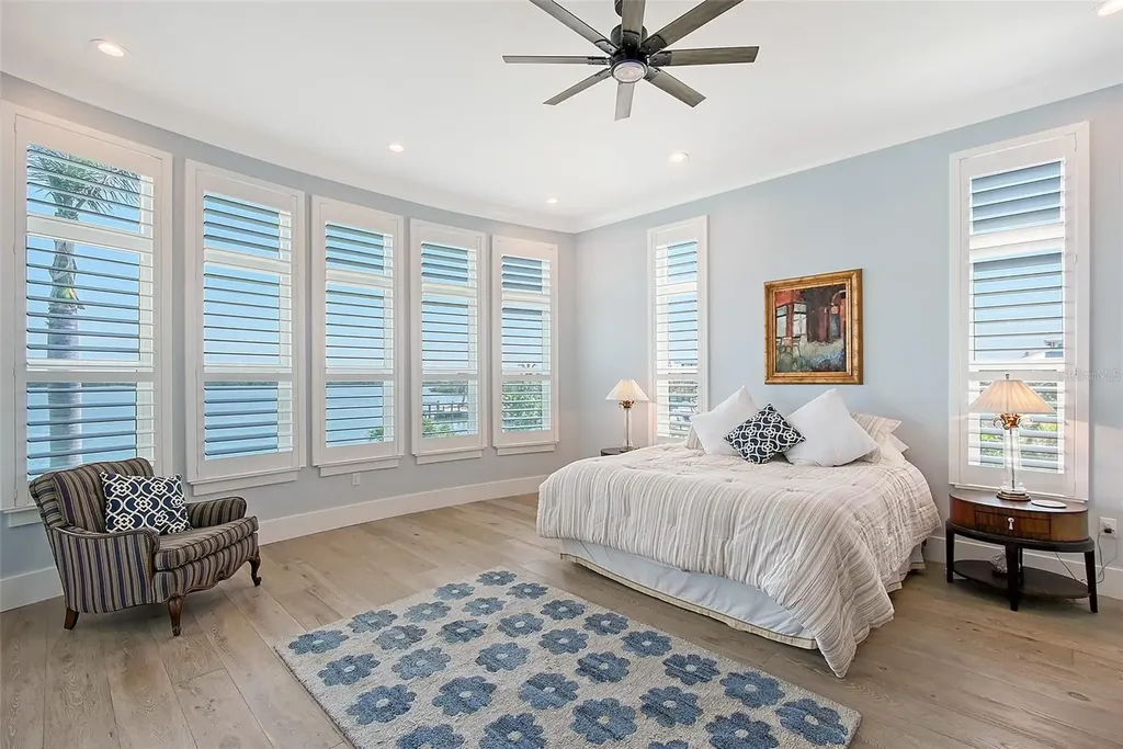 630 De Narvaez Drive Longboat Key FL 34228