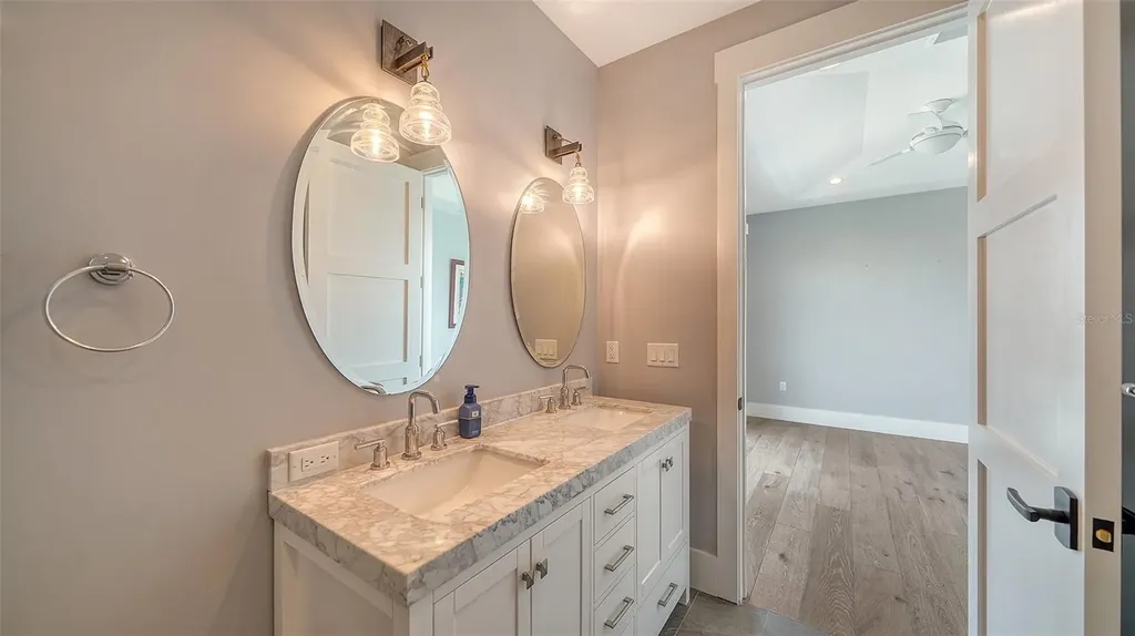 630 De Narvaez Drive Longboat Key FL 34228