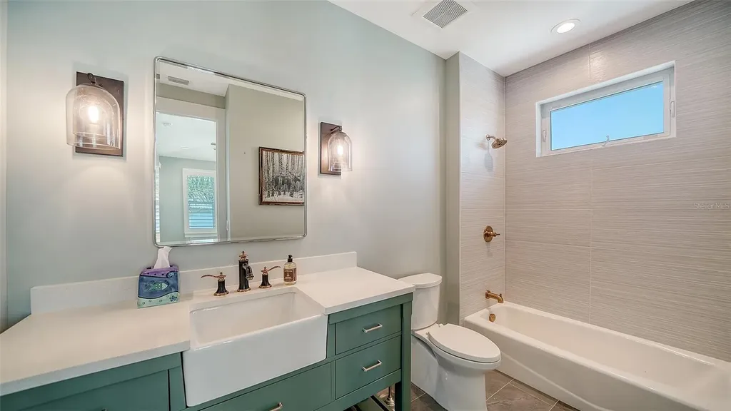630 De Narvaez Drive Longboat Key FL 34228