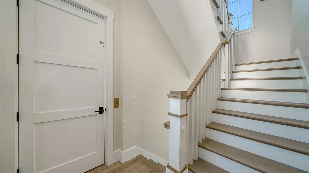 630 De Narvaez Drive Longboat Key FL 34228
