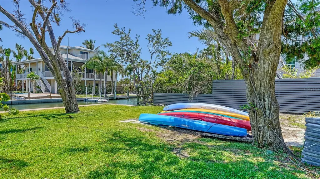 630 De Narvaez Drive Longboat Key FL 34228