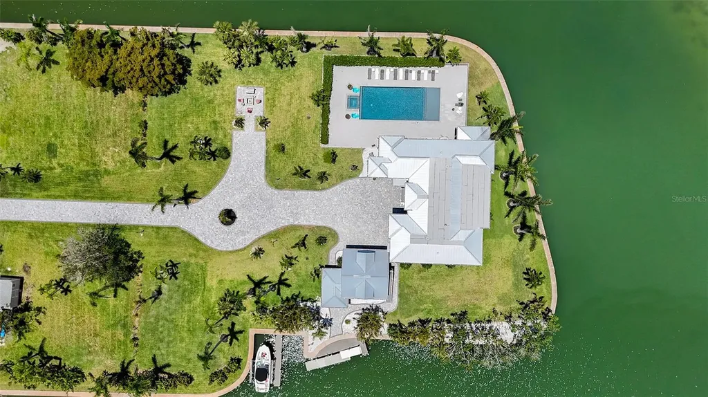 630 De Narvaez Drive Longboat Key FL 34228