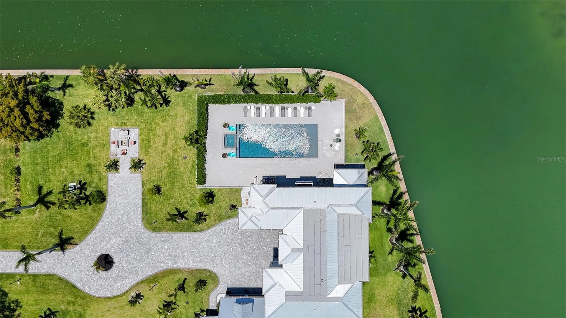 630 De Narvaez Drive Longboat Key FL 34228