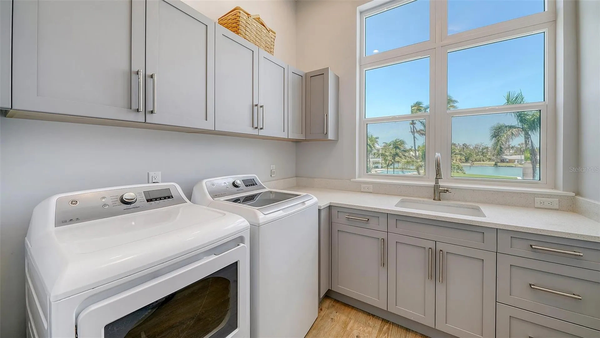 630 De Narvaez Drive Longboat Key FL 34228