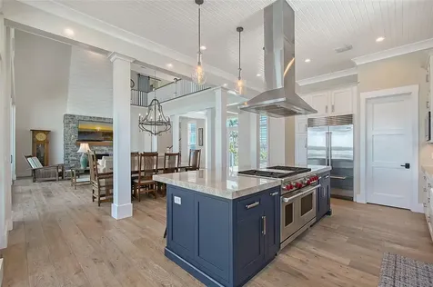 630 De Narvaez Drive Longboat Key FL 34228