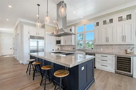 630 De Narvaez Drive Longboat Key FL 34228