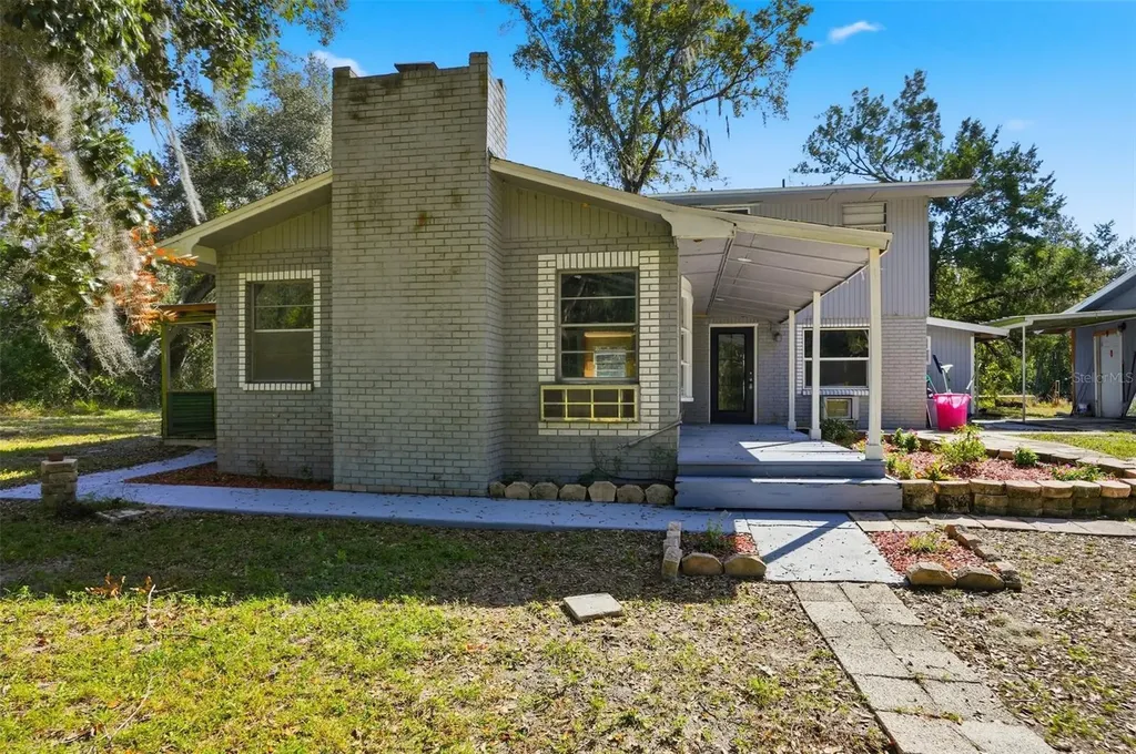 6234 Cyril Drive Dade City FL 33523