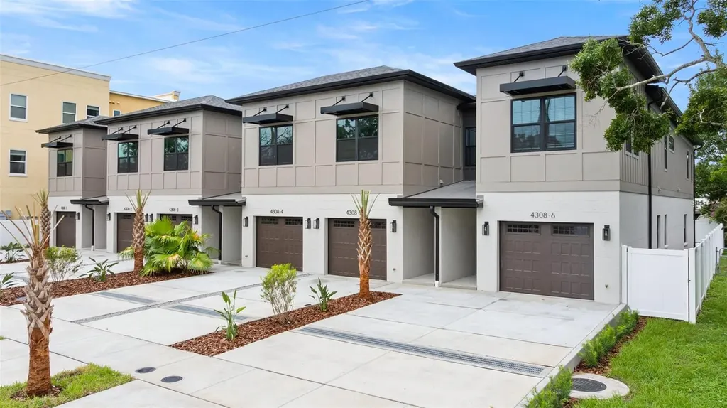 4308 W Gray Street Tampa FL 33609