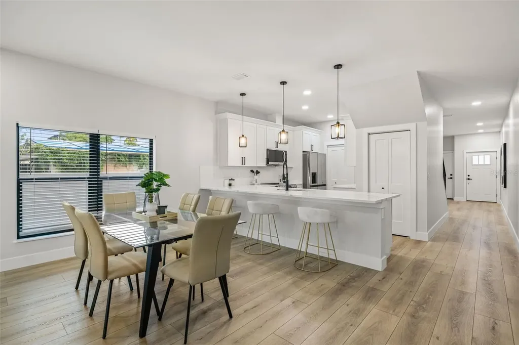 4308 W Gray Street Tampa FL 33609