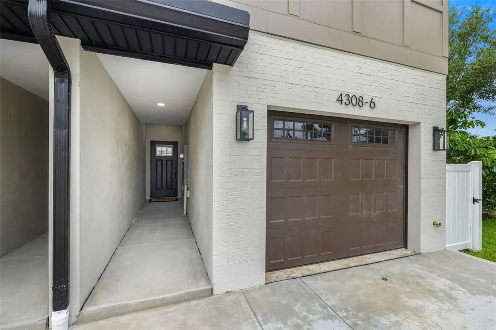 4308 W Gray Street Tampa FL 33609