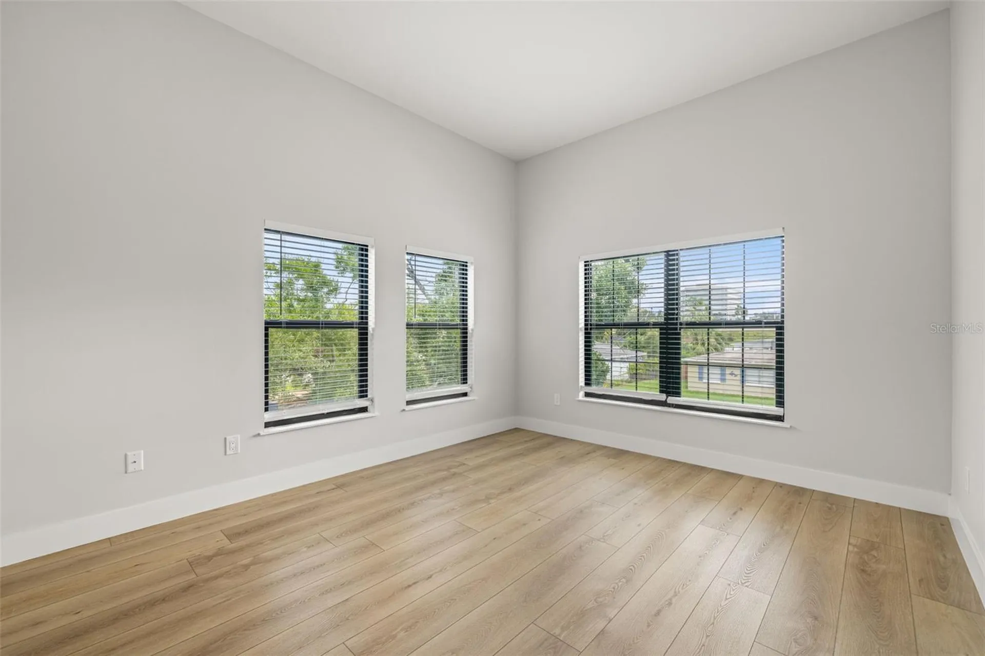 4308 W Gray Street Tampa FL 33609