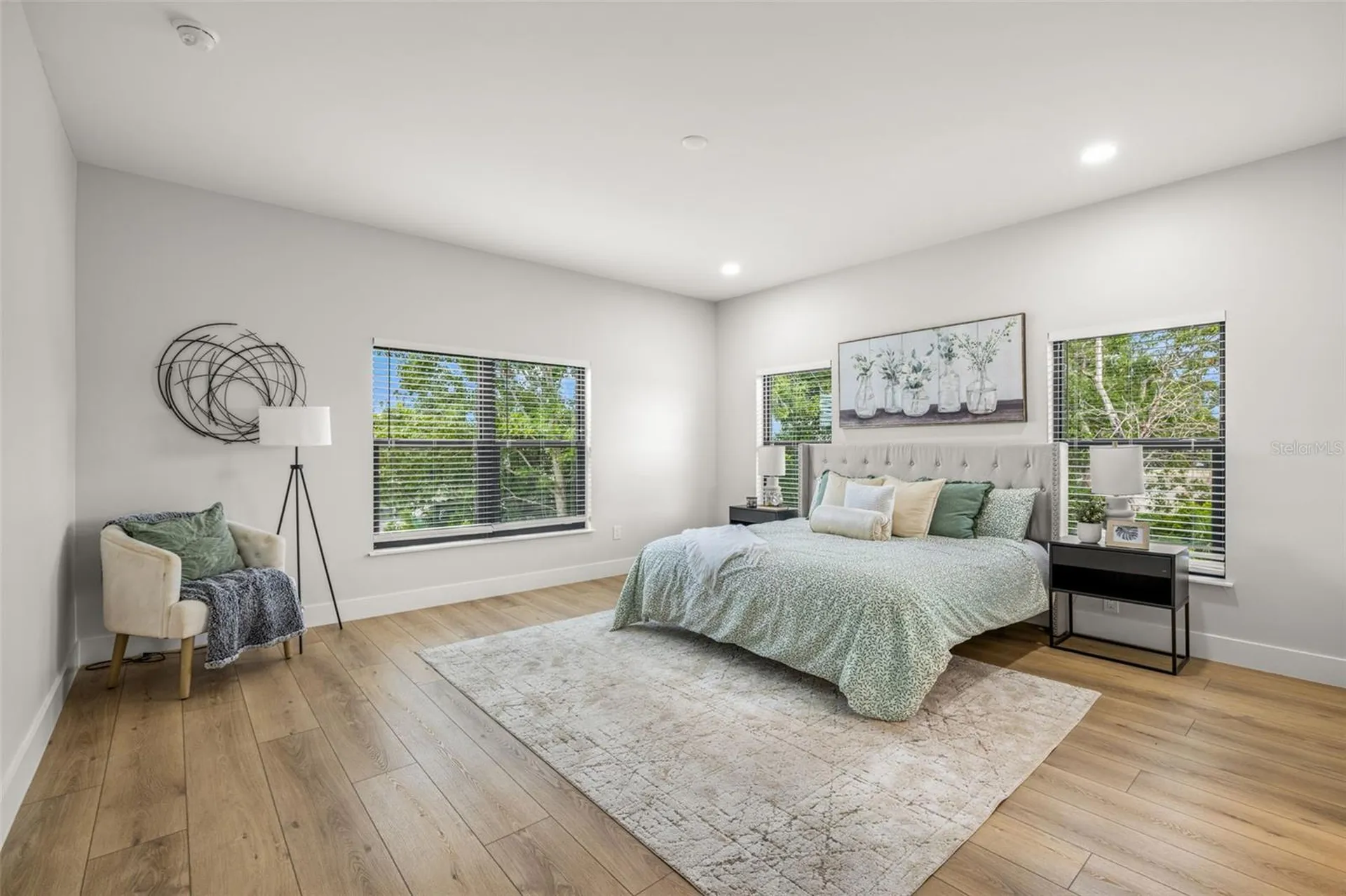 4308 W Gray Street Tampa FL 33609