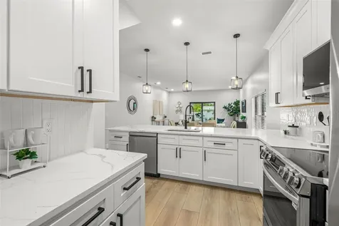 4308 W Gray Street Tampa FL 33609